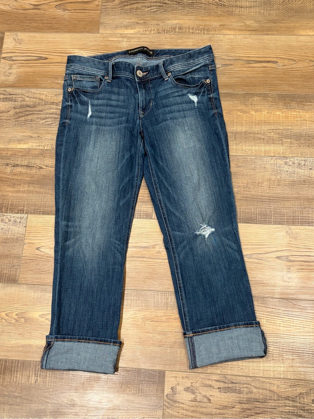 Express Cropped Skinny Stella low rise Medium Blue Cropped Distressed